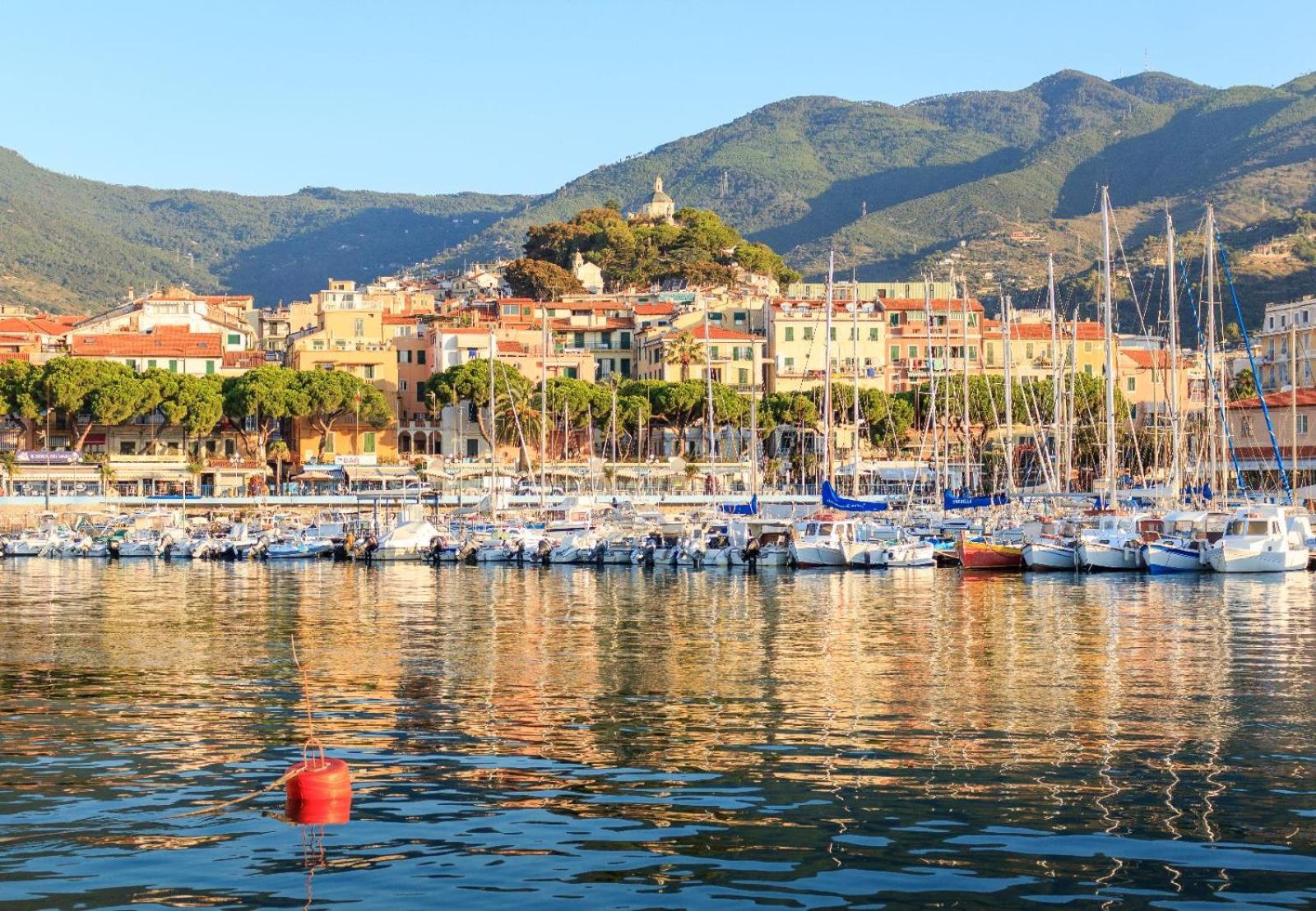 La Pace, Il Sole, Il Mare - Sanremo Casa Indipendente Vista Mare, Posto Auto Privato, Ampio Spazio Esterno Attrezzato, A Pochi Minuti Dalle Spiagge Bagian luar foto