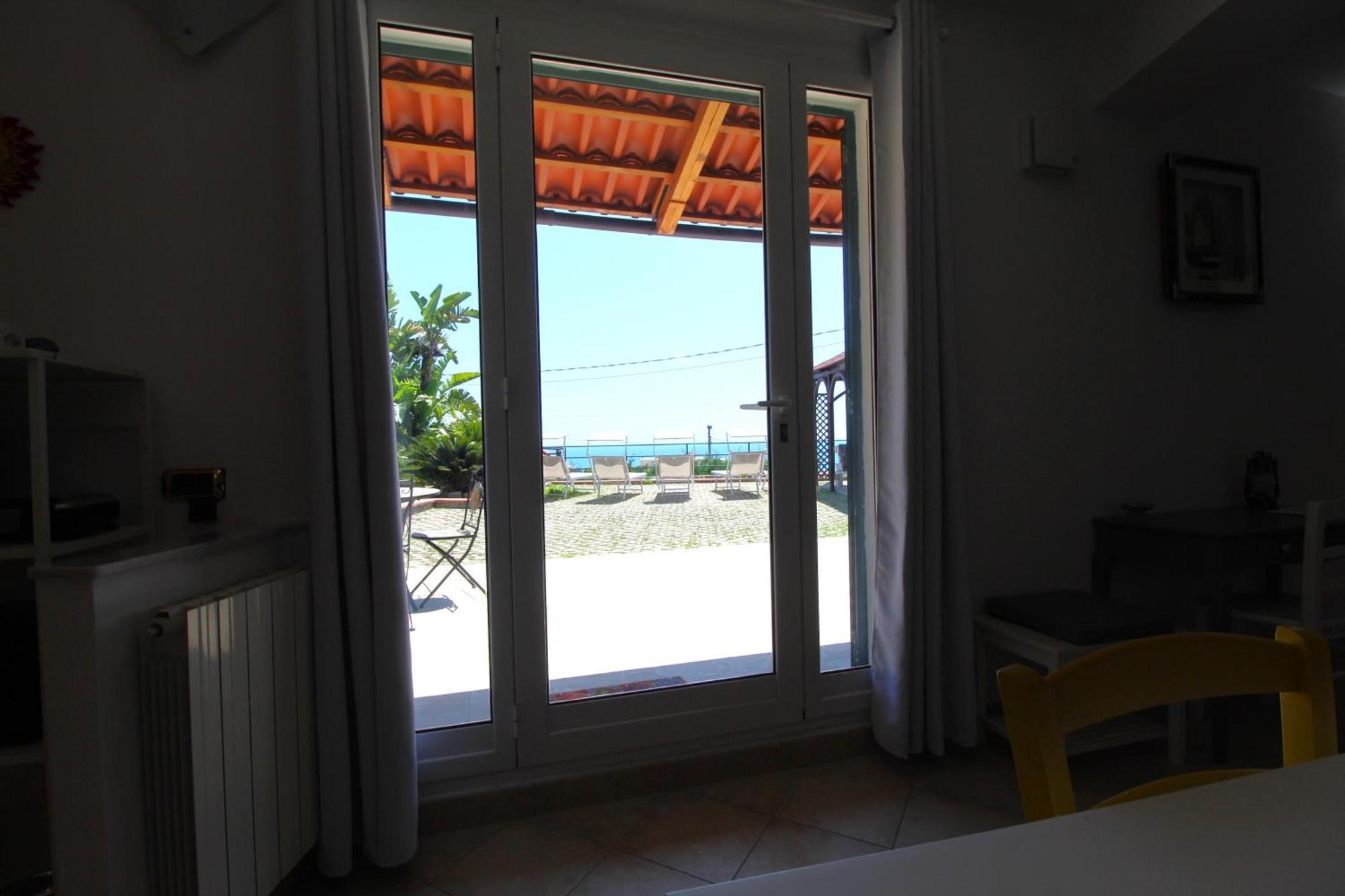 La Pace, Il Sole, Il Mare - Sanremo Casa Indipendente Vista Mare, Posto Auto Privato, Ampio Spazio Esterno Attrezzato, A Pochi Minuti Dalle Spiagge Bagian luar foto